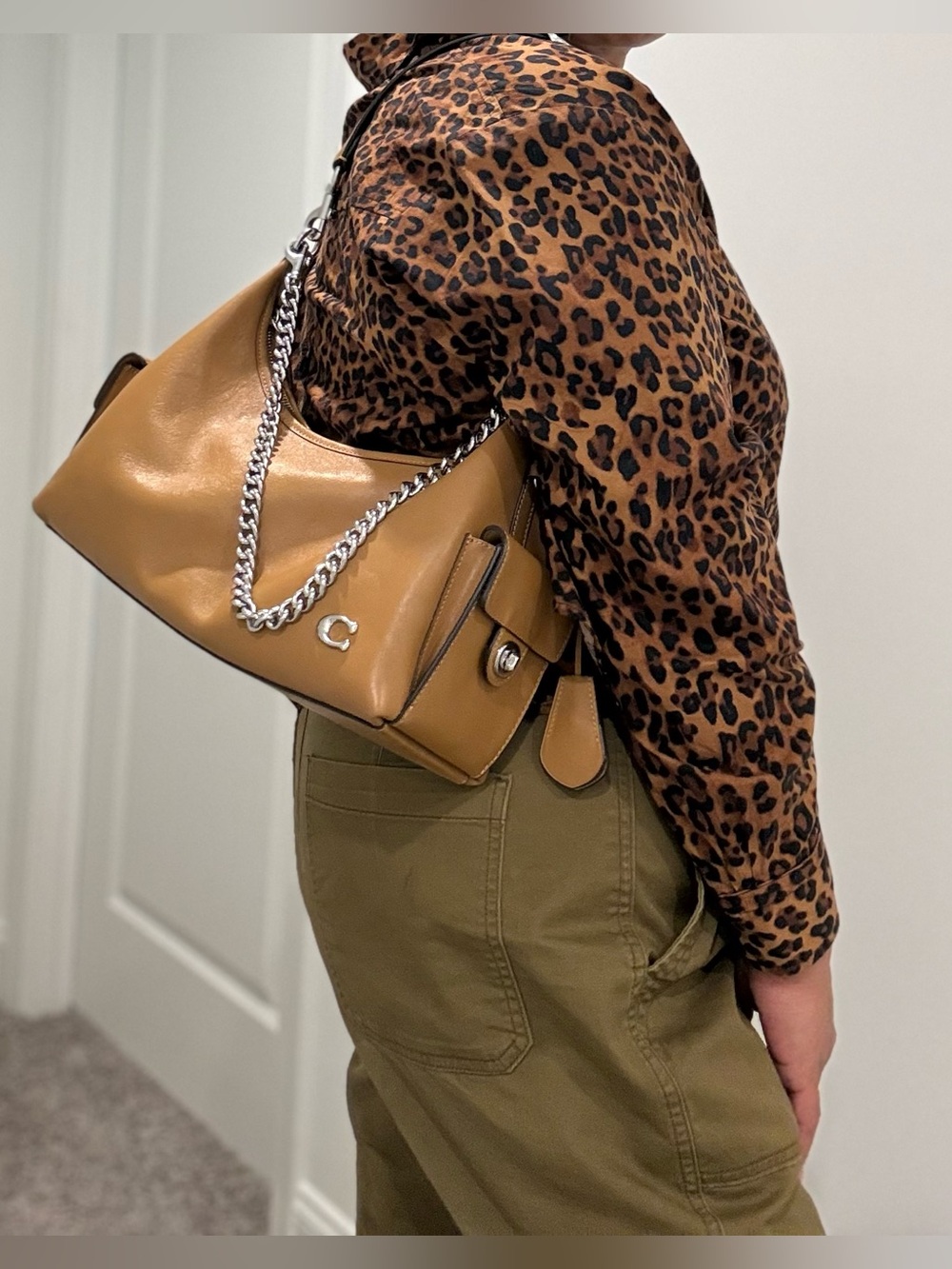 Coach Pocket Juliet 30 Honey Brown NWOT